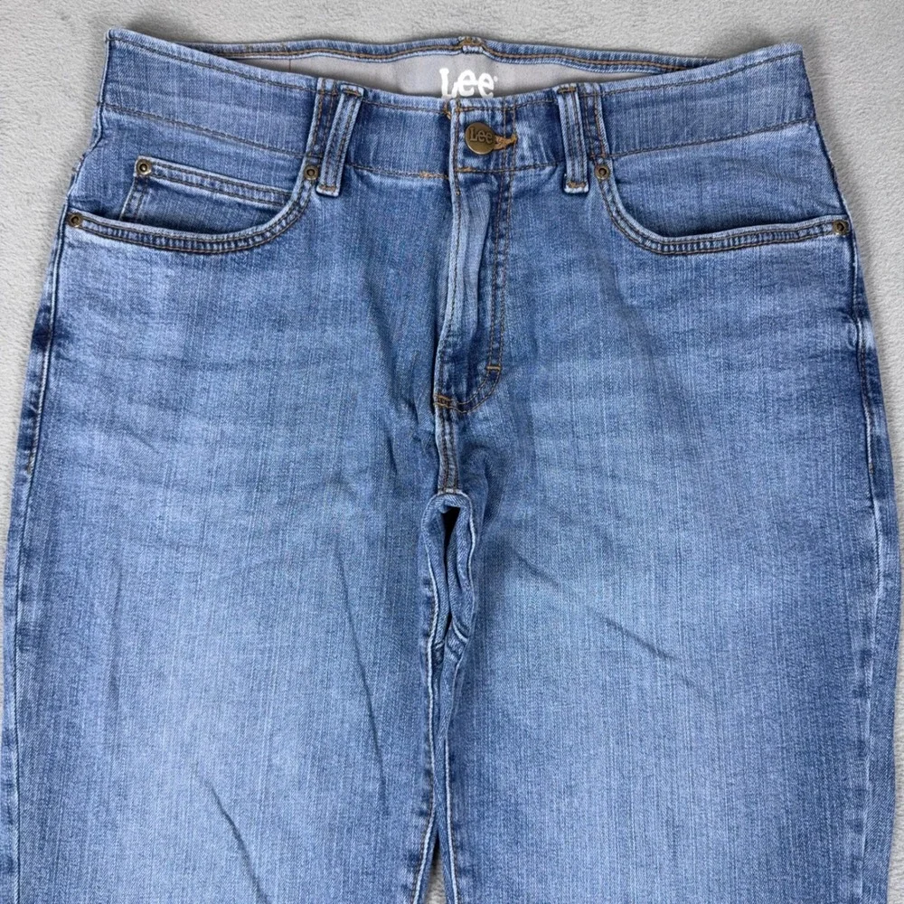 Lee Jeans Mens 33x30 Straight Leg Regular Fit Medium Wash Blue‎ Denim Stretch